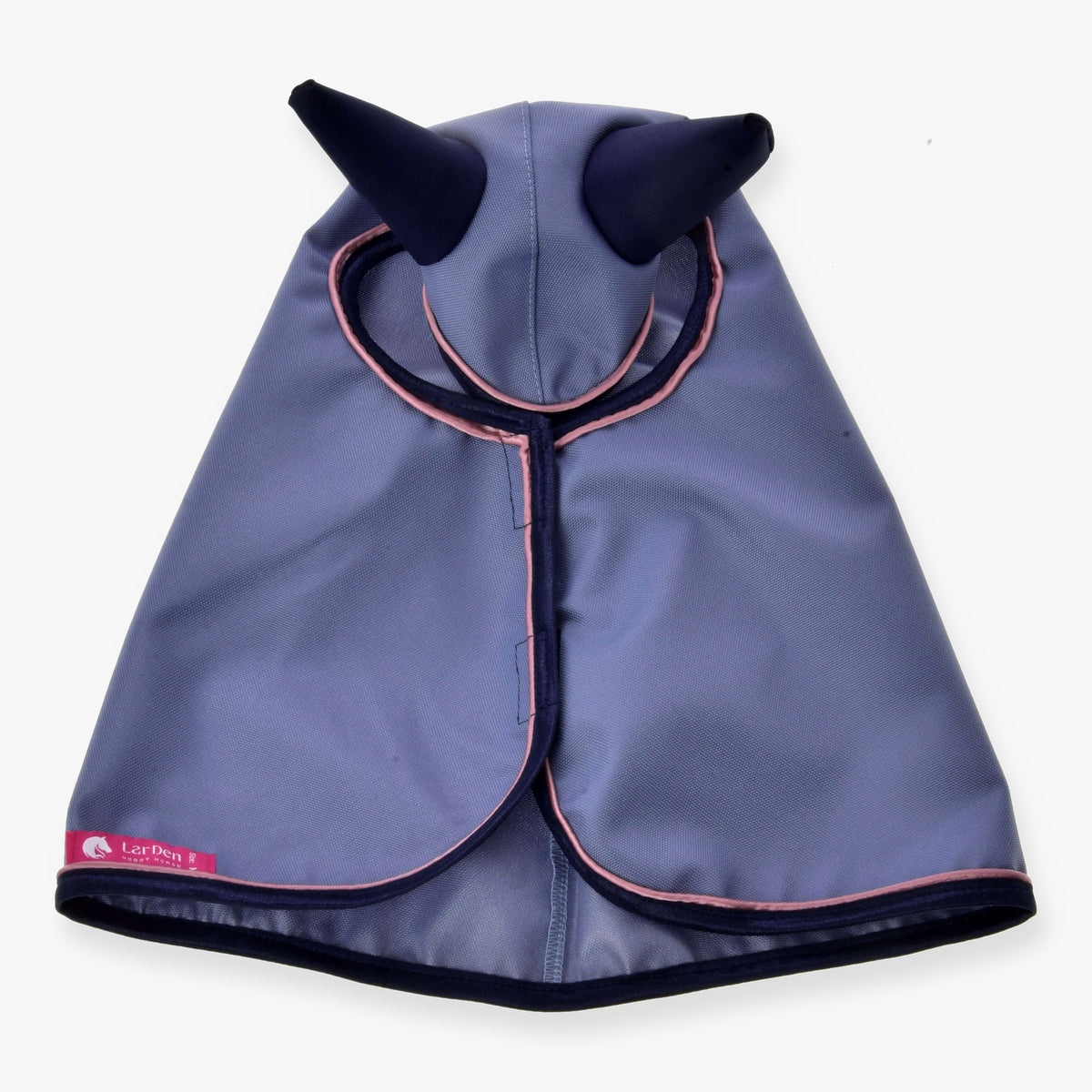 Imperméable Bloom pour Hobby Horse de LarDen vu de dessus, bleu grisé avec oreilles marine et bordure marine passepoilée de rose
