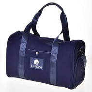 Hobby Horse Sporttas LarDen van marineblauw neopreen met bijpassende handvatten van band, witte logopatch en ritsvak aan de zijkant