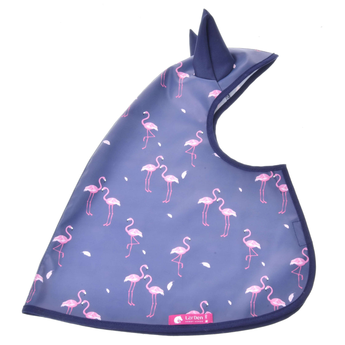 Regenjas Flamingo voor Hobby Horse plat neergelegd, roze flamingo’s, witte veertjes, marineblauwe oortjes en roze LarDen-label