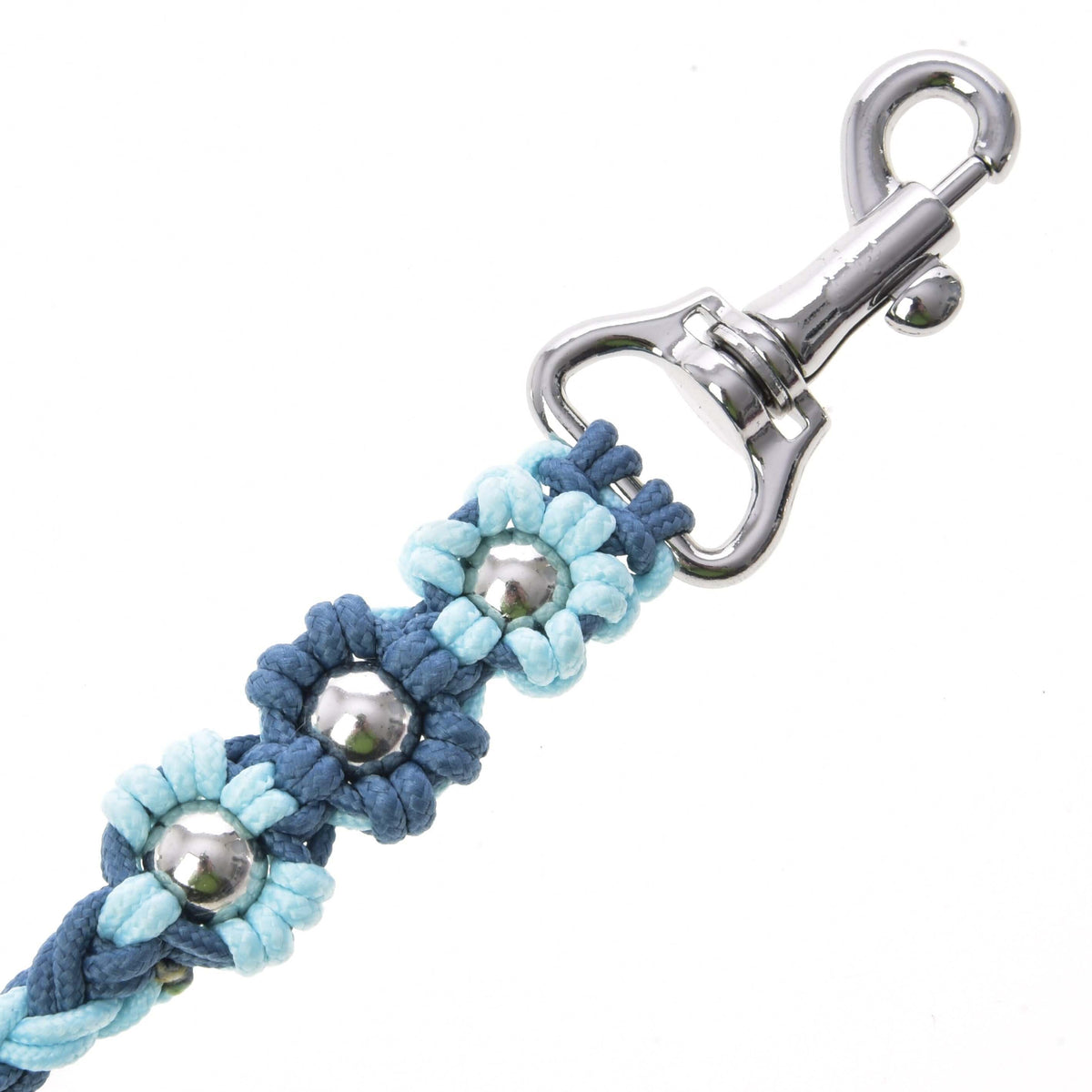 Fleurs nouées bleu clair et bleu foncé à perles argentées près du mousqueton pivotant de la longe Bloom Blue pour Hobby Horse