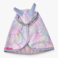 Imperméable Pallette (en softshell) pour Hobby Horse de LarDen vu de dessus, imprimé léopard pastel, oreilles bleu lavande et doublure rose