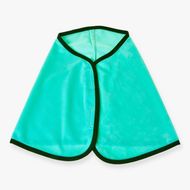 Couverture Mint pour Hobby Horse de LarDen en peluche vert menthe, bordure vert foncé et fermeture auto-agrippante, à plat