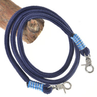 Teugels Blues voor Hobby Horse van LarDen van marineblauw touw met lichtblauw-zilveren omwikkelingen en twee karabijnhaken