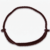 Cordéo Chocolate pour Hobby Horse de LarDen, anneau de cou en corde tressée marron foncé à deux nœuds coulissants, sur fond blanc
