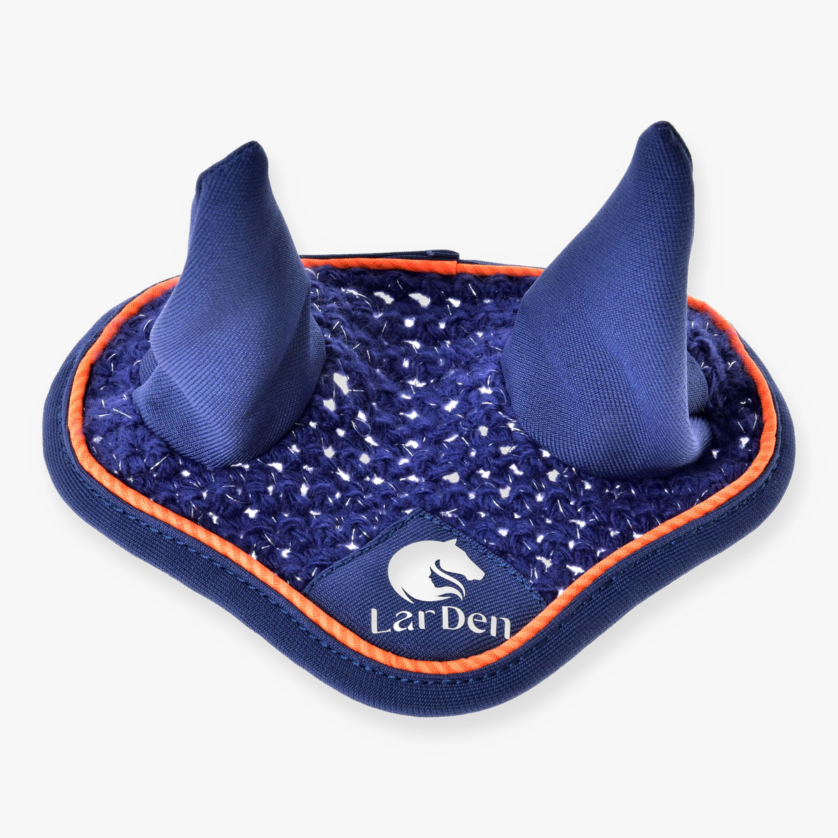 Bonnet d’oreilles au crochet Blue Sport pour Hobby Horse par LarDen, bleu marine pailleté argent, passepoil orange et logo blanc