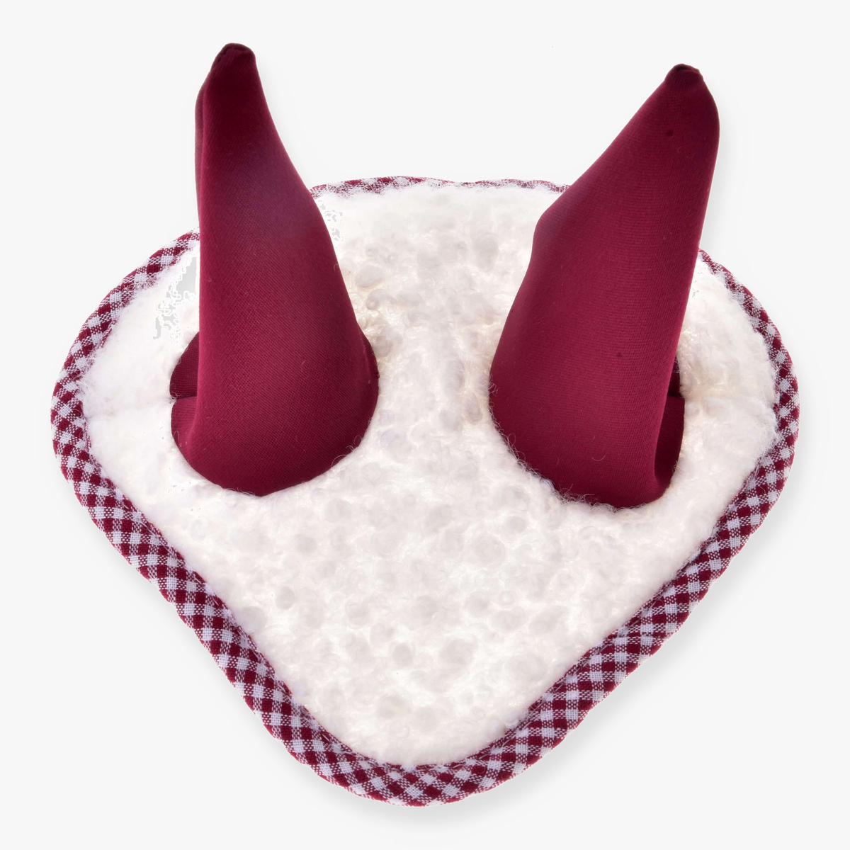 Oornetje cube rood voor Hobby Horse van LarDen, van witte krullende teddy met bordeauxrode oren en rood geruite bies