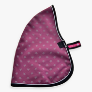 Hobby Horse Staldeken Purple van LarDen met grijze sterren, zwarte bies en borstriem met roze label