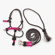 Ensemble de corde gris pour Hobby Horse de LarDen : licol en corde anthracite à muserolle tressée rose vif et rênes à pompon