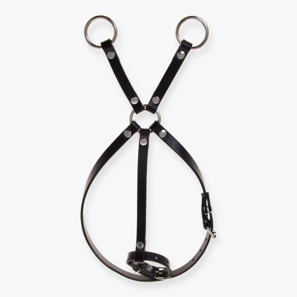 Hobby Horse martingaal bruin van LarDen plat neergelegd, halsriem van heel donker kunstleer met gespen en drie zilveren ringen